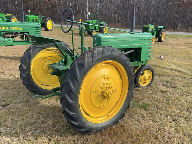 Image of John Deere H equipment image 2