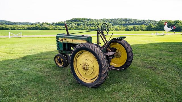 Image of John Deere H equipment image 4