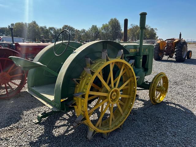 Image of John Deere D equipment image 1