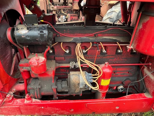 Image of McCormick-Deering W-40 equipment image 4