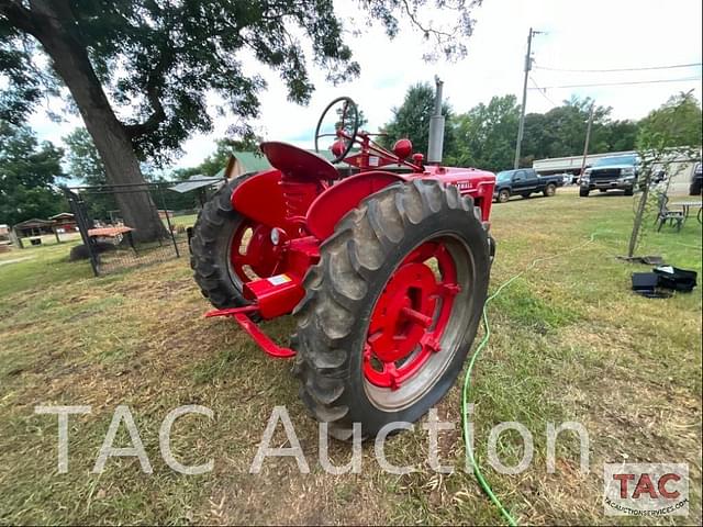 Image of Farmall H equipment image 4