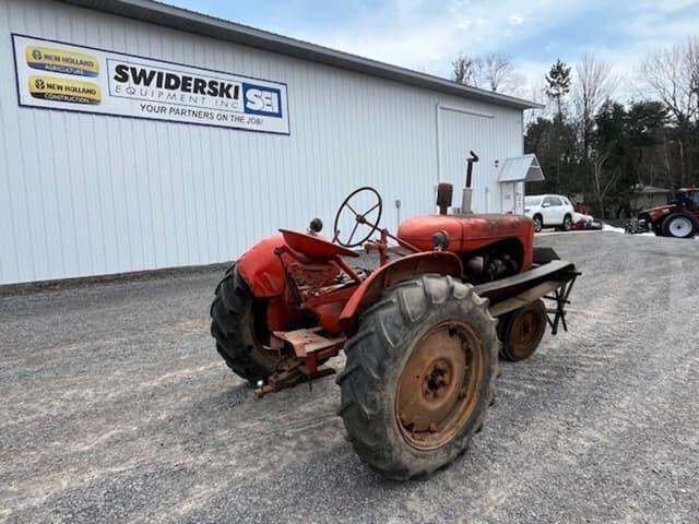 Image of Allis Chalmers WC equipment image 2