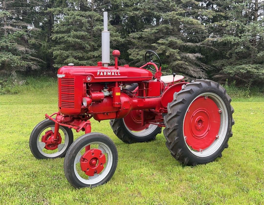 Image of Farmall AV Primary Image