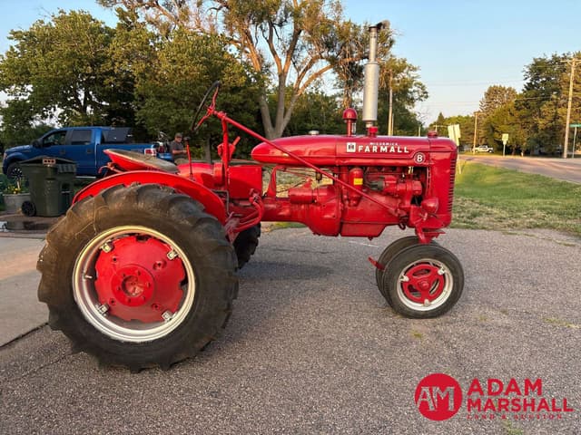 Image of International Harvester B equipment image 2