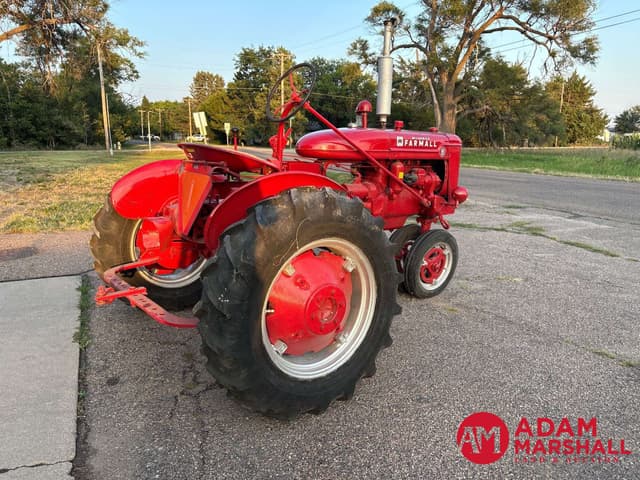Image of International Harvester B equipment image 3