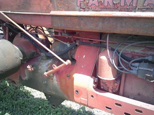 Image of Farmall H equipment image 4