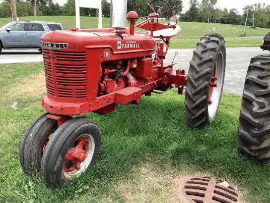 Main image Farmall H