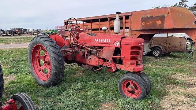 Image of Farmall H equipment image 1