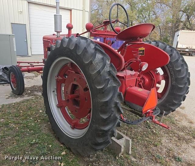Image of Farmall H equipment image 4
