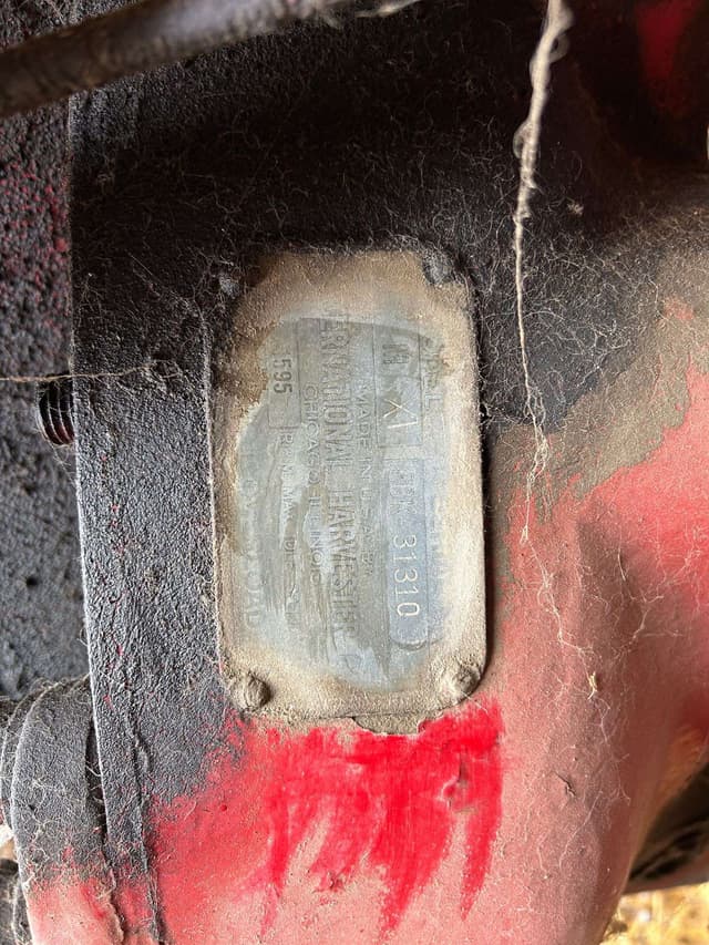 Image of Farmall M equipment image 2