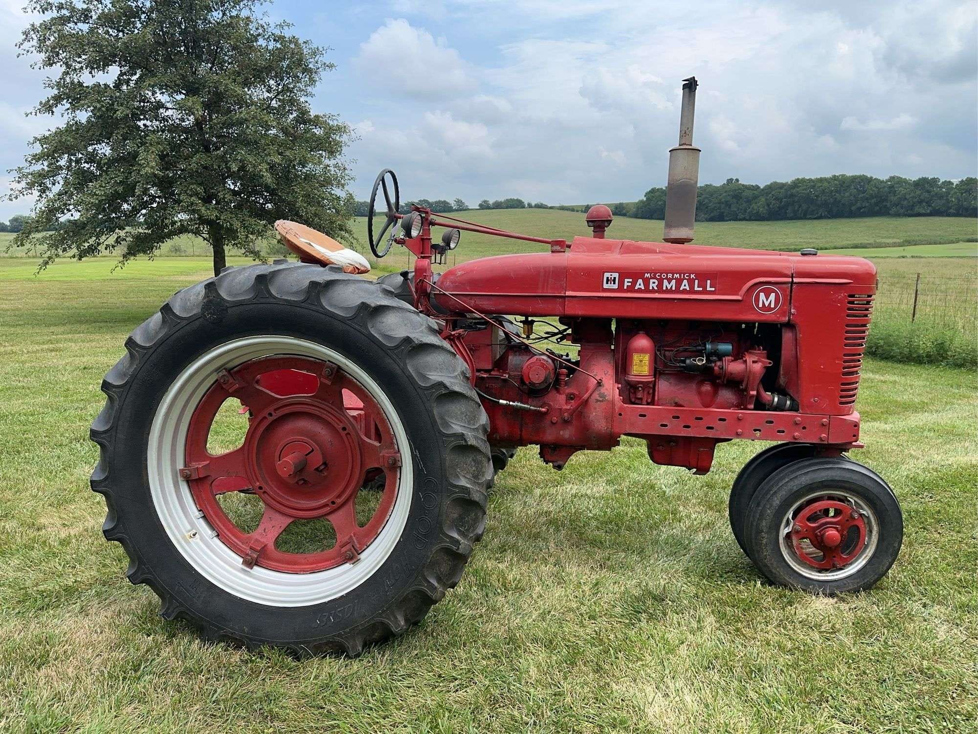 1941 Farmall M Equipment Image0