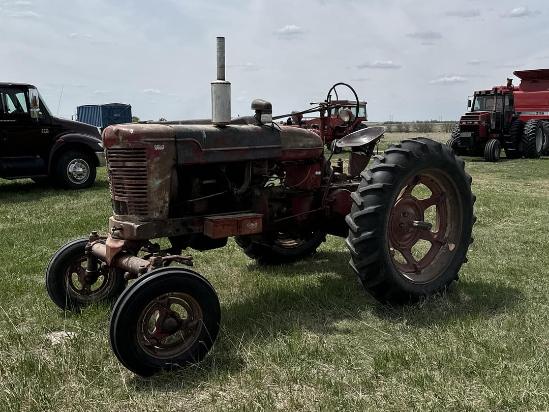Image of Farmall M Primary image
