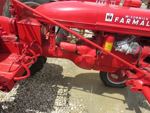 Image of Farmall A equipment image 2