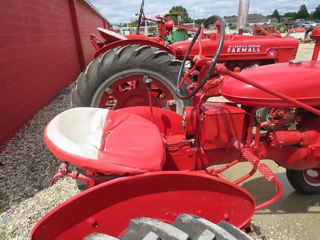 Image of Farmall A equipment image 3