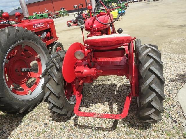 Image of Farmall A equipment image 4