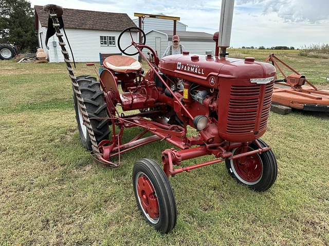 Image of Farmall A equipment image 2