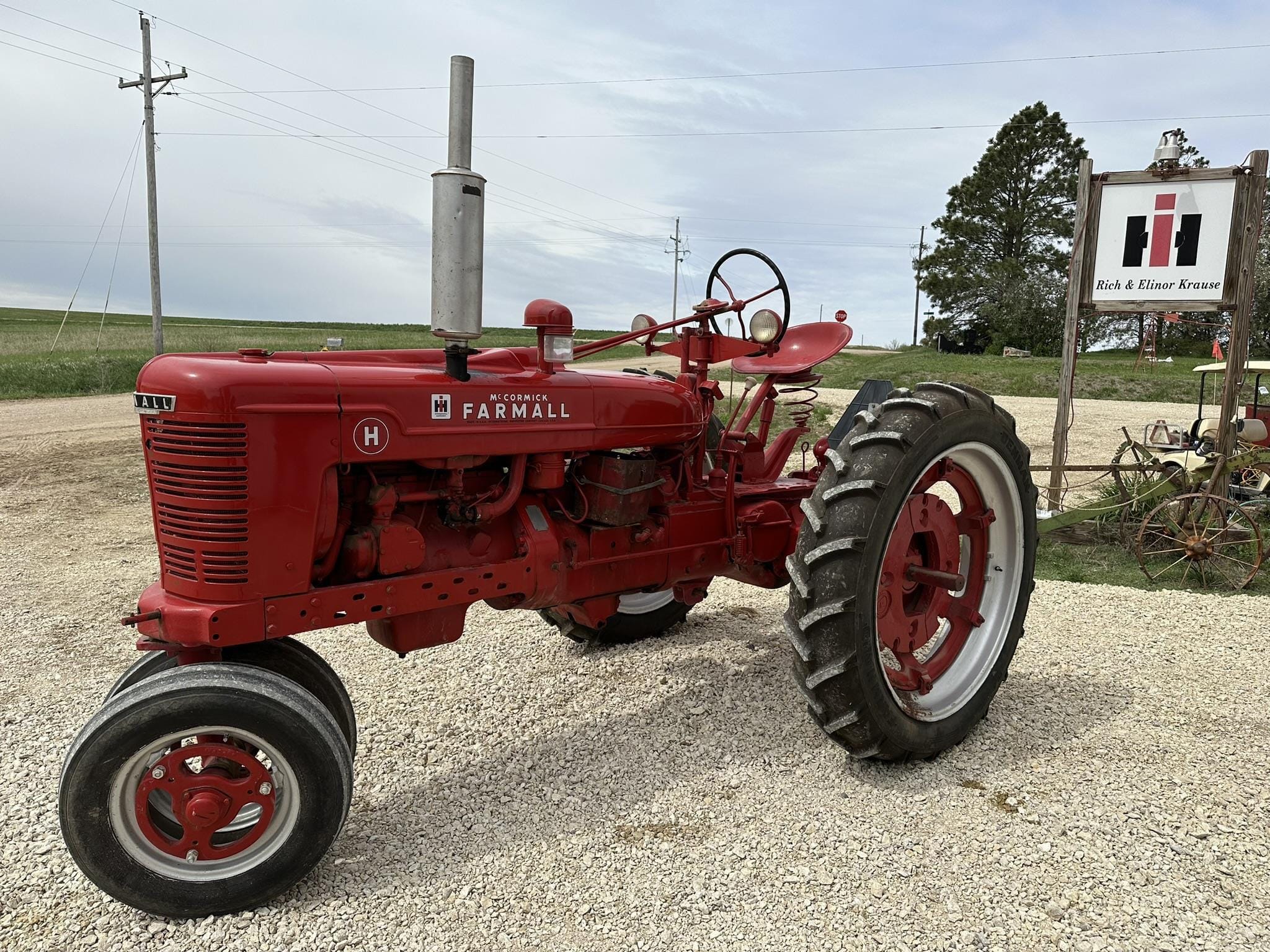 Main image Farmall H