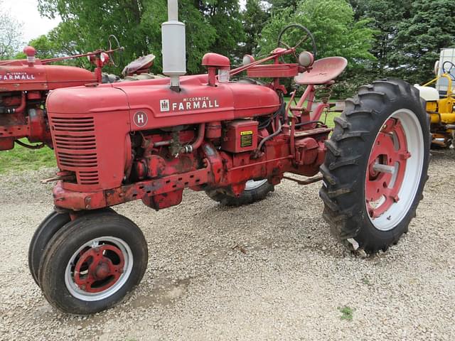 Image of Farmall H equipment image 1