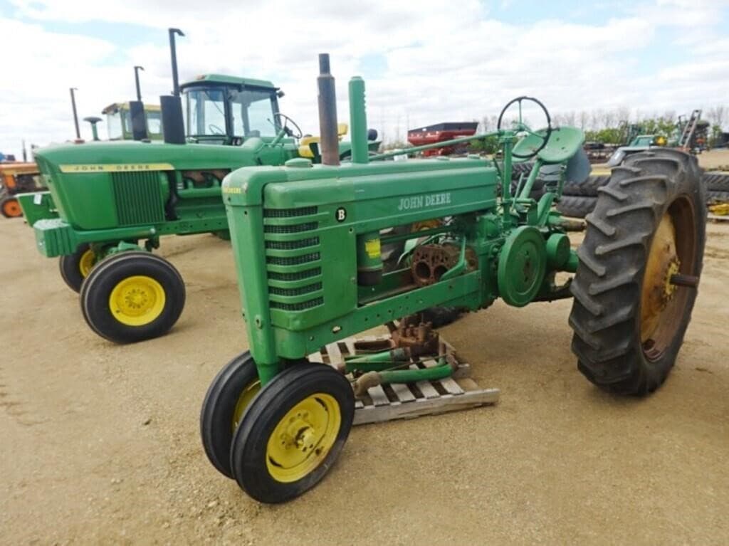 Image of John Deere B Primary image