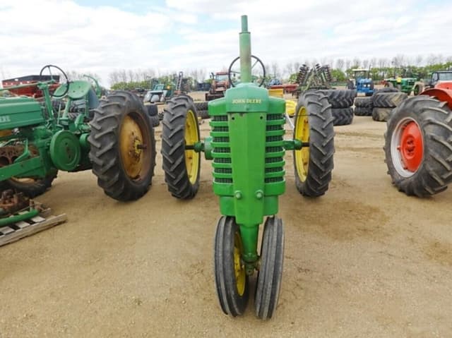 Image of John Deere B equipment image 3