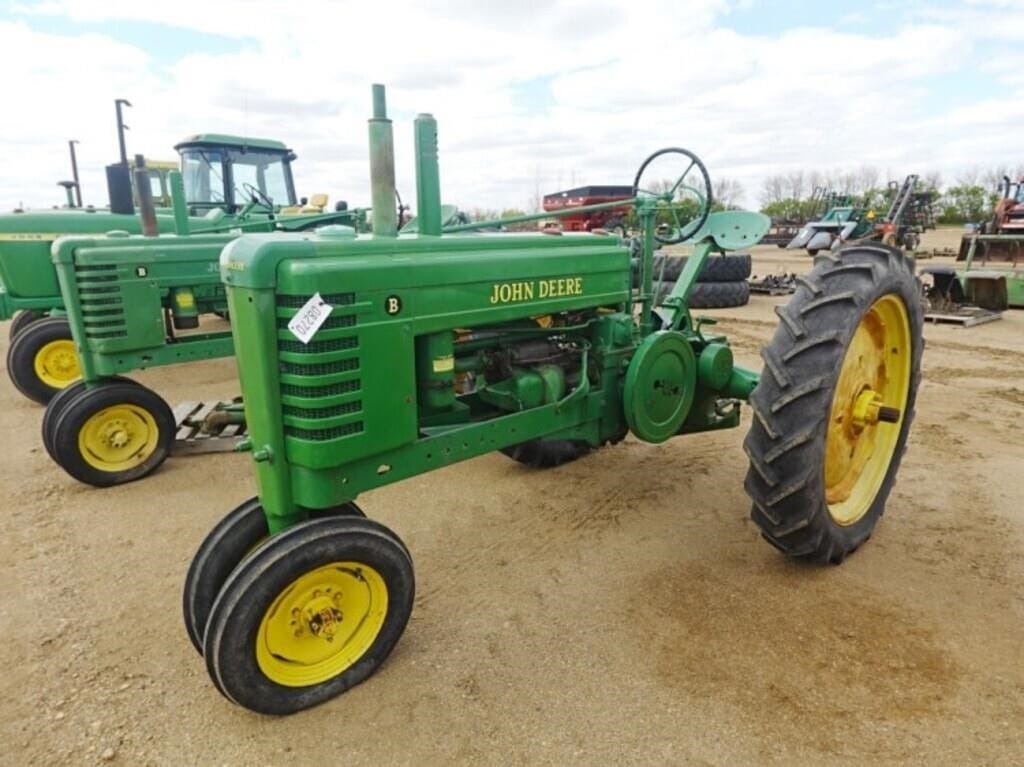 1941 John Deere B Equipment Image0