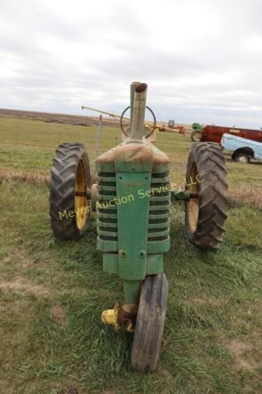 Image of John Deere A equipment image 1