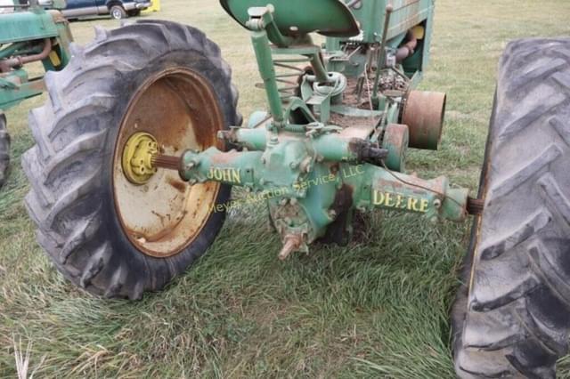 Image of John Deere A equipment image 4