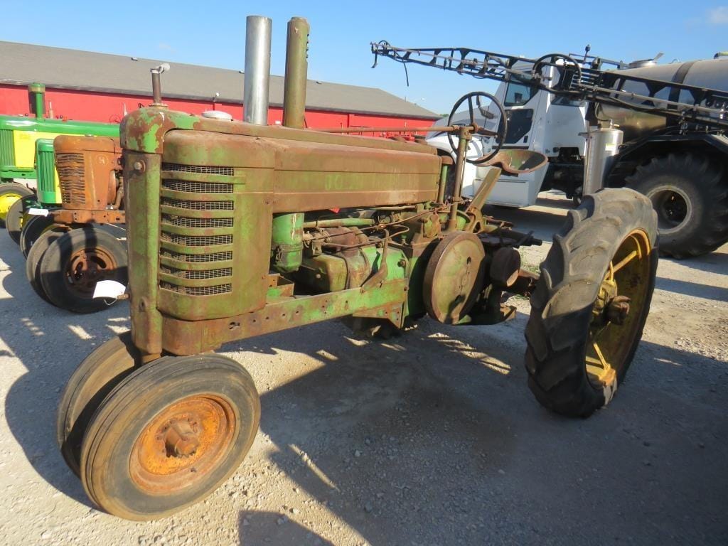 1941 John Deere A Equipment Image0