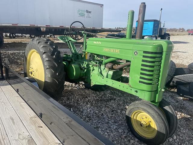 Image of John Deere A equipment image 1