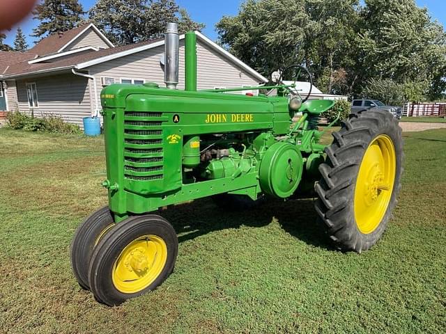 Image of John Deere A equipment image 1