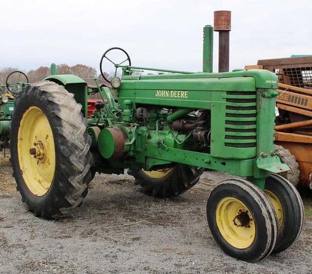 Image of John Deere A equipment image 2