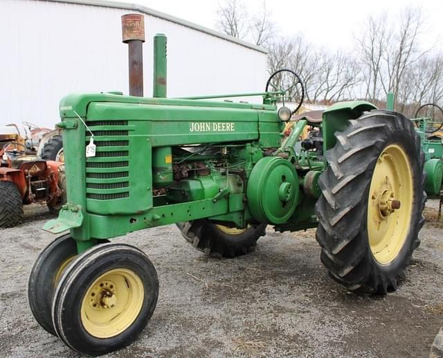 Image of John Deere A equipment image 1