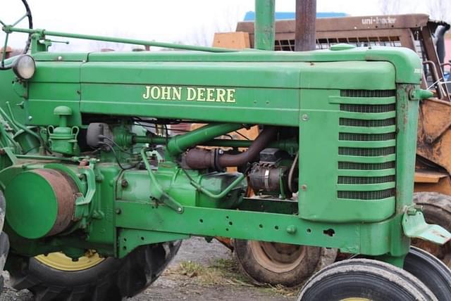 Image of John Deere A equipment image 3