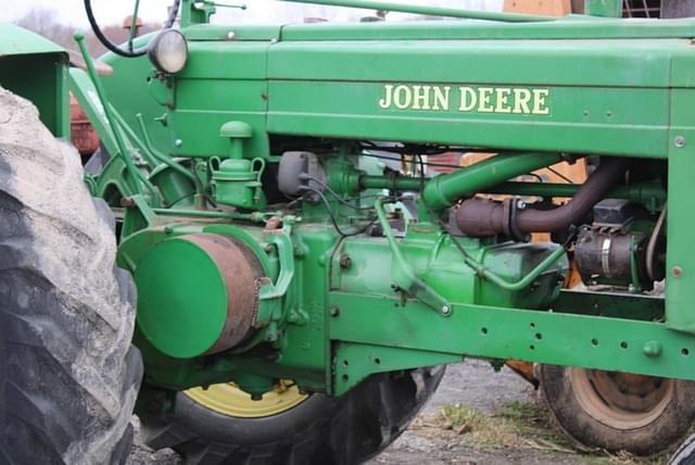 Image of John Deere A equipment image 4