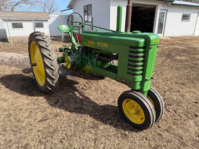 Image of John Deere B equipment image 3