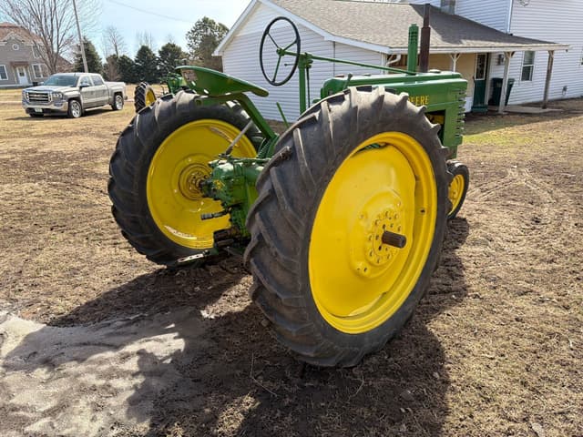 Image of John Deere B equipment image 2