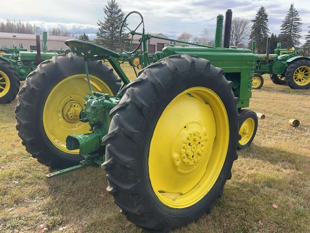 Image of John Deere A equipment image 4