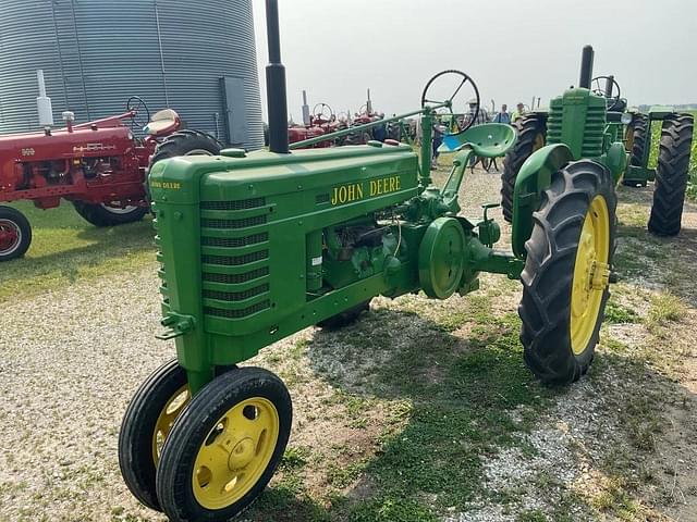 Image of John Deere H equipment image 2