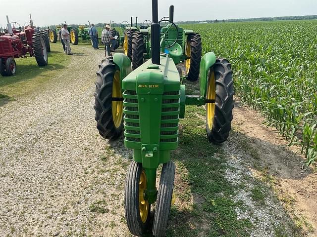 Image of John Deere H equipment image 1