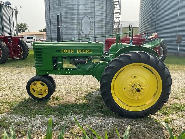 Image of John Deere H equipment image 3