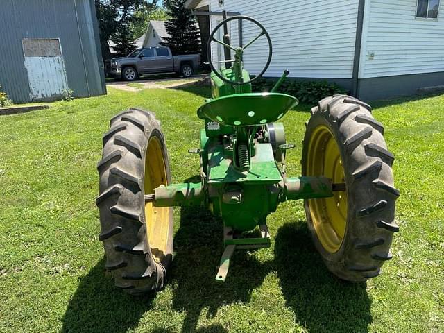 Image of John Deere H equipment image 4