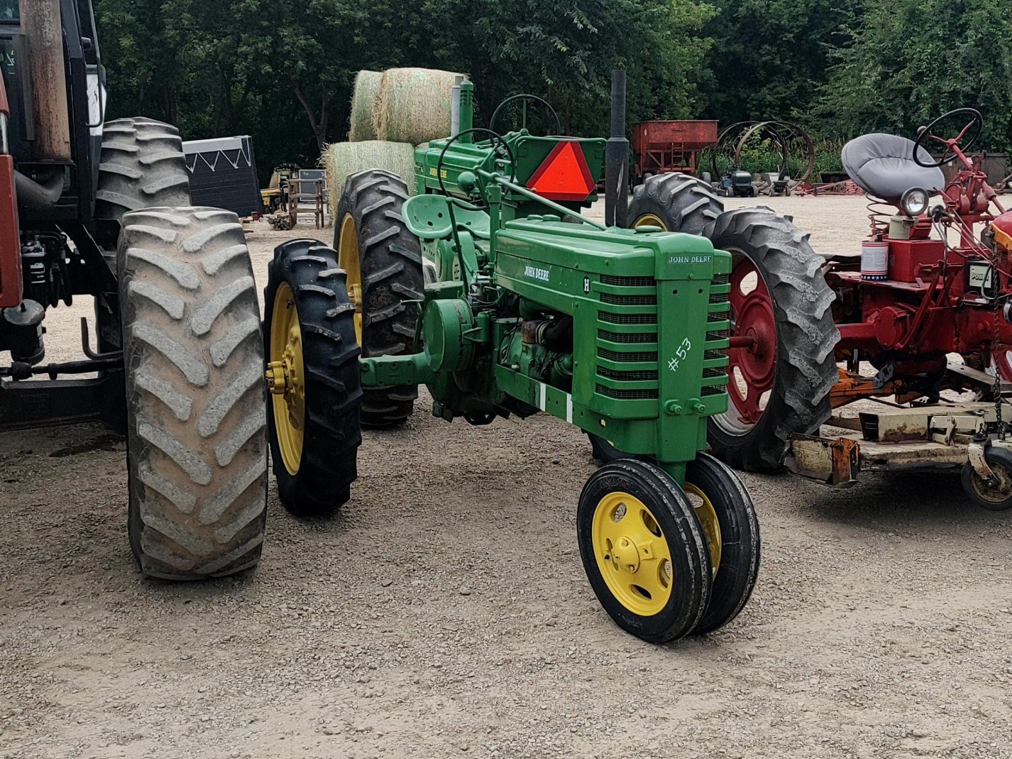 Main image John Deere H