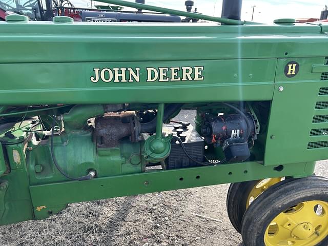 Image of John Deere H equipment image 2