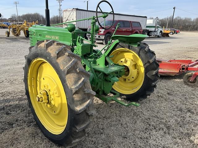 Image of John Deere H equipment image 2