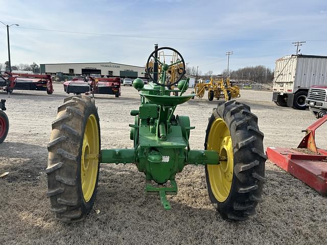 Image of John Deere H equipment image 1