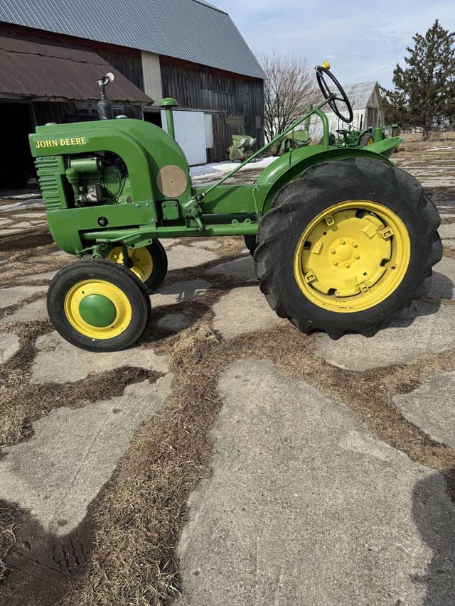 Image of John Deere LA equipment image 1