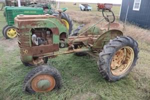 1941 John Deere LA Image