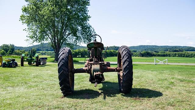 Image of John Deere B equipment image 4
