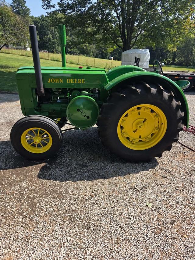 Image of John Deere D equipment image 1