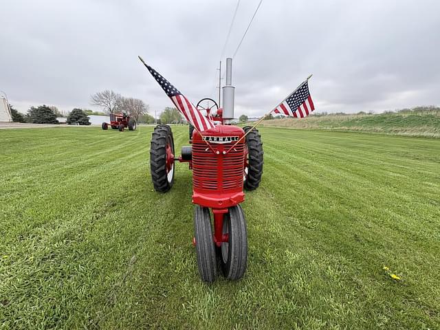 Image of Farmall H equipment image 2